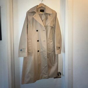 Banana Republic Essential Trench Coat in Golden Beige
